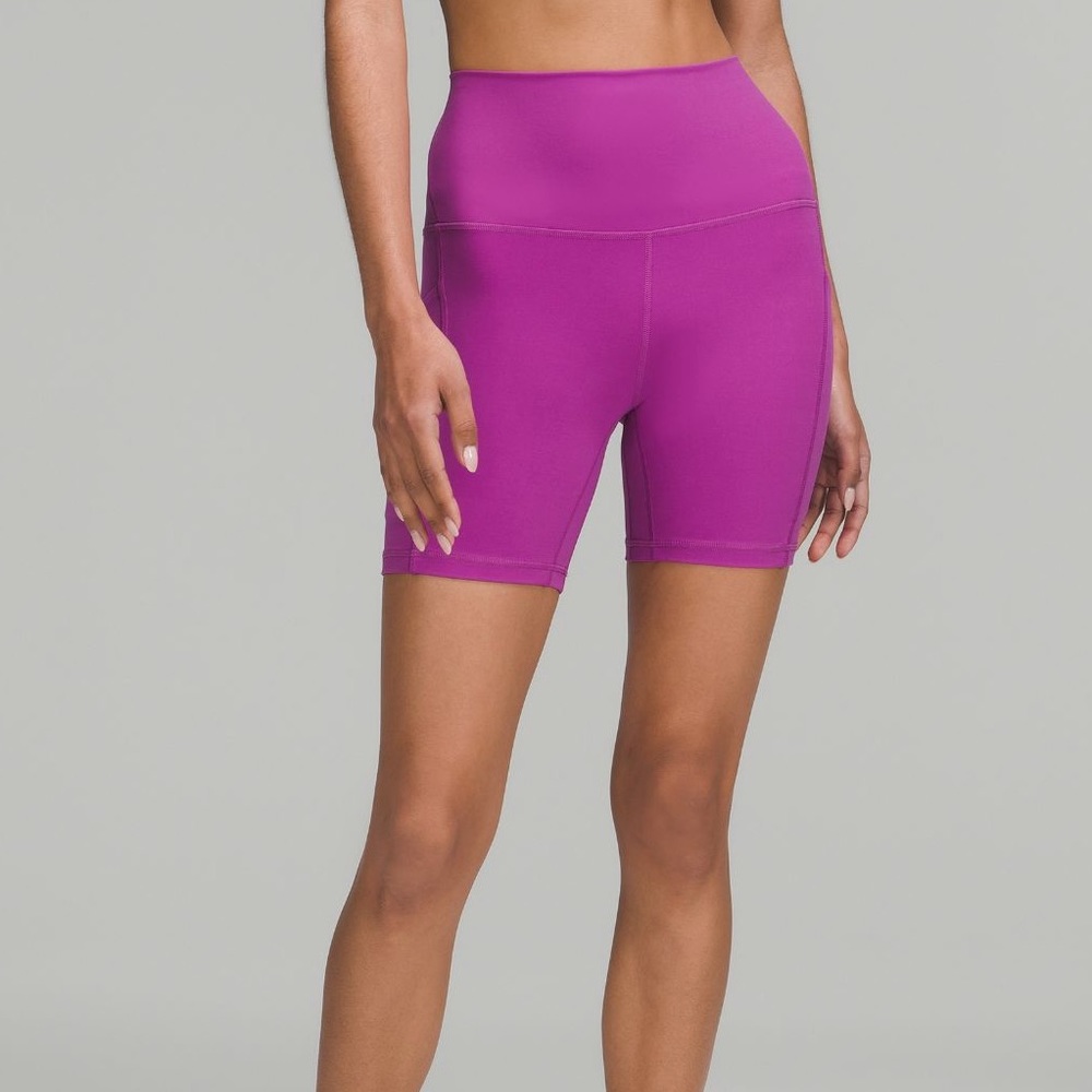 NWT Align short 6”